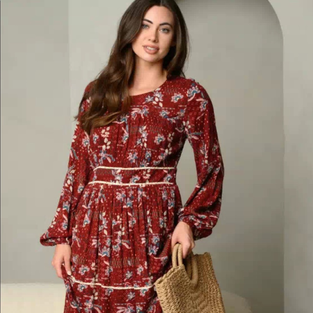 Trend Setter Diva Boutique Rust Red Floral Tiered Maxi Dress - Picture 2 of 11